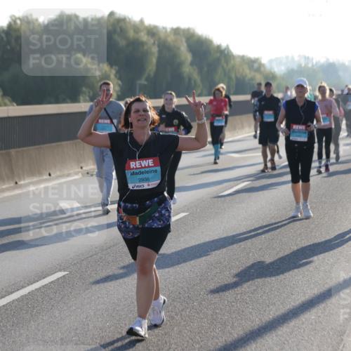 03.10.2025 - Köhlbrandbrückenlauf Jannik Wohlers http://msf.ph/oto/9065398 03.10.2025 09:26:20 Position 3 2936 meine-sportfotos.de