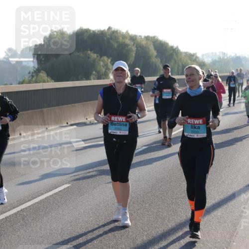 03.10.2025 - Köhlbrandbrückenlauf Jannik Wohlers http://msf.ph/oto/9065432 03.10.2025 09:26:24 Position 3 3103, 2553, 2550 meine-sportfotos.de