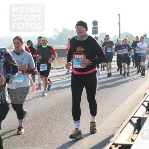 03.10.2025 - Köhlbrandbrückenlauf Lena Gebhardt http://msf.ph/oto/9065453 03.10.2025 09:22:33 Position 1 1669, 1719, 132 meine-sportfotos.de