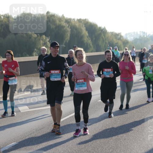 03.10.2025 - Köhlbrandbrückenlauf Jannik Wohlers http://msf.ph/oto/9065486 03.10.2025 09:26:26 Position 3 2569, 2568, 3475 meine-sportfotos.de