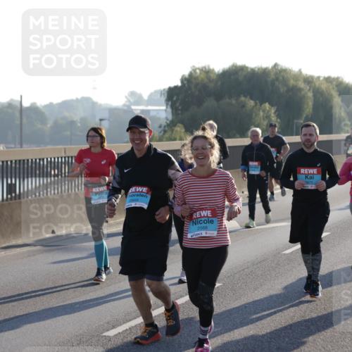 03.10.2025 - Köhlbrandbrückenlauf Jannik Wohlers http://msf.ph/oto/9065534 03.10.2025 09:26:28 Position 3 2569, 2568, 3475 meine-sportfotos.de