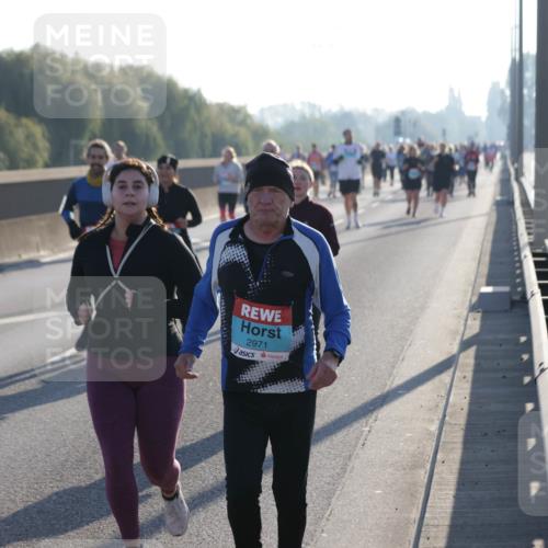 03.10.2025 - Köhlbrandbrückenlauf Jannik Wohlers http://msf.ph/oto/9065637 03.10.2025 09:26:38 Position 3 2971 meine-sportfotos.de