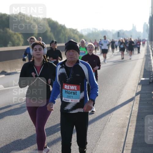 03.10.2025 - Köhlbrandbrückenlauf Jannik Wohlers http://msf.ph/oto/9065646 03.10.2025 09:26:39 Position 3 2971 meine-sportfotos.de