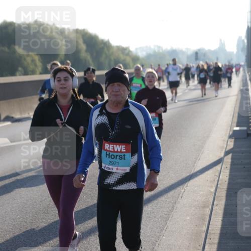 03.10.2025 - Köhlbrandbrückenlauf Jannik Wohlers http://msf.ph/oto/9065649 03.10.2025 09:26:39 Position 3 2971 meine-sportfotos.de