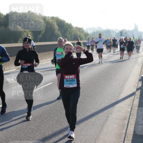 03.10.2025 - Köhlbrandbrückenlauf Jannik Wohlers http://msf.ph/oto/9065701 03.10.2025 09:26:41 Position 3 1887, 1982 meine-sportfotos.de