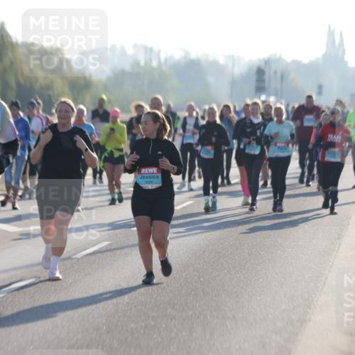 03.10.2025 - Köhlbrandbrückenlauf Jannik Wohlers http://msf.ph/oto/9065775 03.10.2025 09:26:48 Position 3 2619, 3098 meine-sportfotos.de