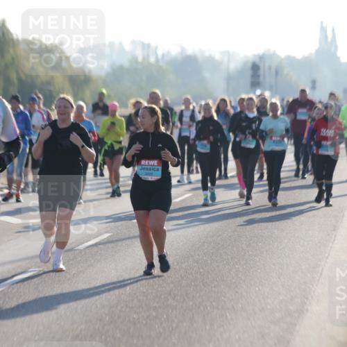 03.10.2025 - Köhlbrandbrückenlauf Jannik Wohlers http://msf.ph/oto/9065778 03.10.2025 09:26:48 Position 3 2619, 3098 meine-sportfotos.de