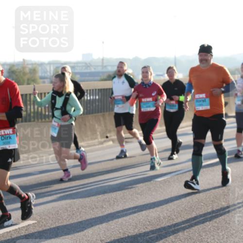 03.10.2025 - Köhlbrandbrückenlauf Lena Gebhardt http://msf.ph/oto/9065887 03.10.2025 09:22:50 Position 1 3028 meine-sportfotos.de