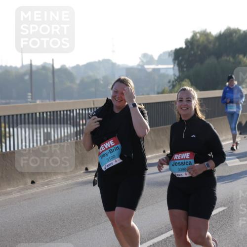 03.10.2025 - Köhlbrandbrückenlauf Jannik Wohlers http://msf.ph/oto/9065897 03.10.2025 09:26:55 Position 3 3100, 3098 meine-sportfotos.de