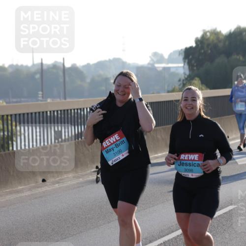 03.10.2025 - Köhlbrandbrückenlauf Jannik Wohlers http://msf.ph/oto/9065901 03.10.2025 09:26:55 Position 3 3100, 3098 meine-sportfotos.de