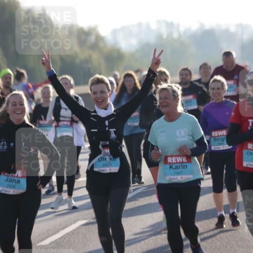 03.10.2025 - Köhlbrandbrückenlauf Jannik Wohlers http://msf.ph/oto/9065913 03.10.2025 09:26:57 Position 3 2926, 2928, 3094, 2565, 2927 meine-sportfotos.de