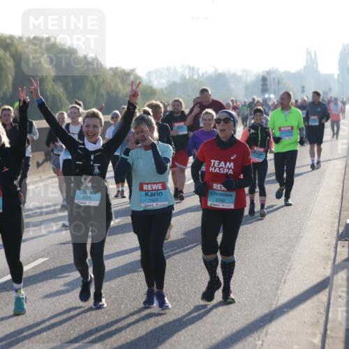 03.10.2025 - Köhlbrandbrückenlauf Jannik Wohlers http://msf.ph/oto/9065959 03.10.2025 09:26:59 Position 3 2926, 2928, 2927, 2565 meine-sportfotos.de