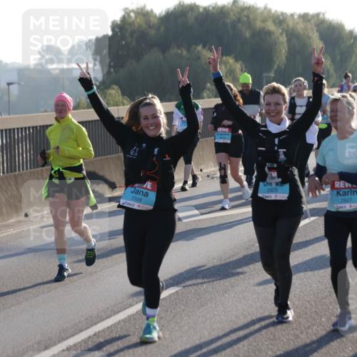 03.10.2025 - Köhlbrandbrückenlauf Jannik Wohlers http://msf.ph/oto/9066007 03.10.2025 09:27:00 Position 3 2926, 2927, 2928 meine-sportfotos.de