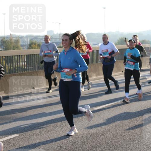 03.10.2025 - Köhlbrandbrückenlauf Lena Gebhardt http://msf.ph/oto/9066048 03.10.2025 09:22:54 Position 1 70, 3788 meine-sportfotos.de