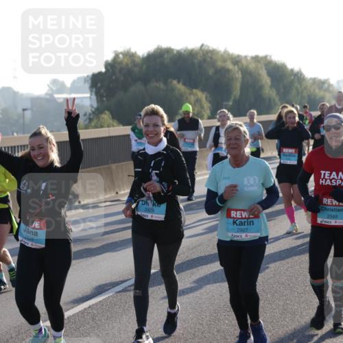 03.10.2025 - Köhlbrandbrückenlauf Jannik Wohlers http://msf.ph/oto/9066050 03.10.2025 09:27:01 Position 3 2926, 2928, 2927, 2565 meine-sportfotos.de