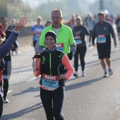 03.10.2025 - Köhlbrandbrückenlauf Jannik Wohlers http://msf.ph/oto/9066073 03.10.2025 09:27:03 Position 3 3094, 1923 meine-sportfotos.de