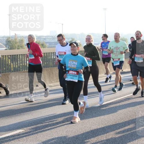 03.10.2025 - Köhlbrandbrückenlauf Lena Gebhardt http://msf.ph/oto/9066085 03.10.2025 09:22:55 Position 1 2851, 3169, 1903, 2025, 1797, 2165 meine-sportfotos.de