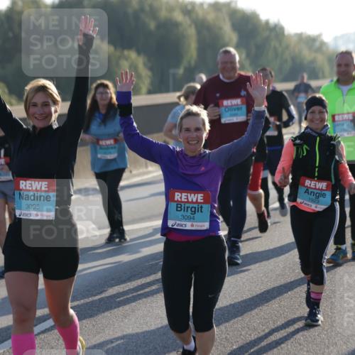 03.10.2025 - Köhlbrandbrückenlauf Jannik Wohlers http://msf.ph/oto/9066088 03.10.2025 09:27:04 Position 3 2859, 3095, 3094, 1923, 2480 meine-sportfotos.de