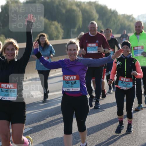 03.10.2025 - Köhlbrandbrückenlauf Jannik Wohlers http://msf.ph/oto/9066092 03.10.2025 09:27:04 Position 3 3859, 3095, 3349, 2480, 3094, 1923 meine-sportfotos.de