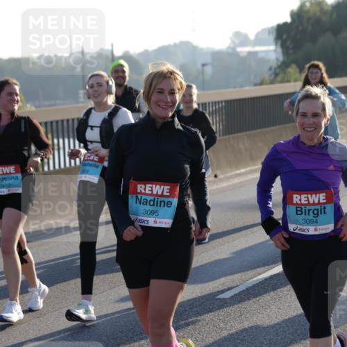 03.10.2025 - Köhlbrandbrückenlauf Jannik Wohlers http://msf.ph/oto/9066135 03.10.2025 09:27:05 Position 3 2660, 859, 3095, 3094, 3549 meine-sportfotos.de