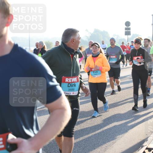 03.10.2025 - Köhlbrandbrückenlauf Lena Gebhardt http://msf.ph/oto/9066168 03.10.2025 09:22:58 Position 1 3488, 1994 meine-sportfotos.de
