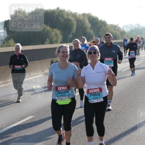 03.10.2025 - Köhlbrandbrückenlauf Jannik Wohlers http://msf.ph/oto/9066198 03.10.2025 09:27:09 Position 3 2894, 2895, 2182 meine-sportfotos.de