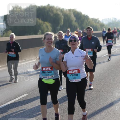 03.10.2025 - Köhlbrandbrückenlauf Jannik Wohlers http://msf.ph/oto/9066203 03.10.2025 09:27:09 Position 3 2894, 2895 meine-sportfotos.de