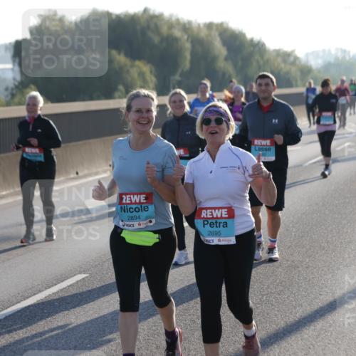 03.10.2025 - Köhlbrandbrückenlauf Jannik Wohlers http://msf.ph/oto/9066205 03.10.2025 09:27:09 Position 3 2894, 2895 meine-sportfotos.de