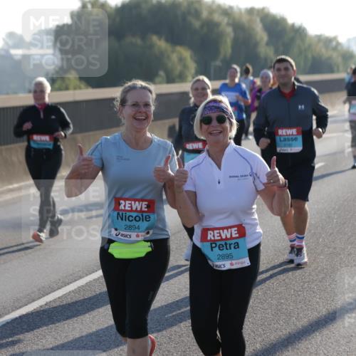 03.10.2025 - Köhlbrandbrückenlauf Jannik Wohlers http://msf.ph/oto/9066232 03.10.2025 09:27:10 Position 3 2894, 2895, 2182 meine-sportfotos.de