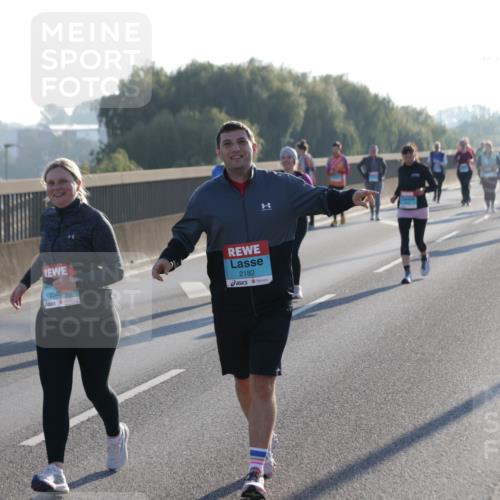 03.10.2025 - Köhlbrandbrückenlauf Jannik Wohlers http://msf.ph/oto/9066255 03.10.2025 09:27:11 Position 3 254, 2182 meine-sportfotos.de