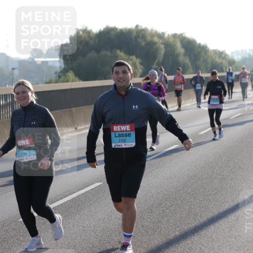 03.10.2025 - Köhlbrandbrückenlauf Jannik Wohlers http://msf.ph/oto/9066262 03.10.2025 09:27:12 Position 3 48, 2548, 2182 meine-sportfotos.de