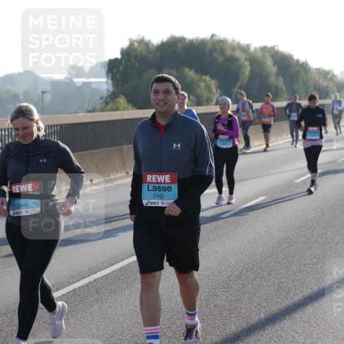 03.10.2025 - Köhlbrandbrückenlauf Jannik Wohlers http://msf.ph/oto/9066276 03.10.2025 09:27:12 Position 3 2548, 2182 meine-sportfotos.de