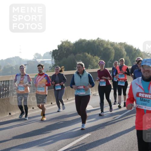 03.10.2025 - Köhlbrandbrückenlauf Jannik Wohlers http://msf.ph/oto/9066376 03.10.2025 09:27:23 Position 3 2515, 41, 2306 meine-sportfotos.de