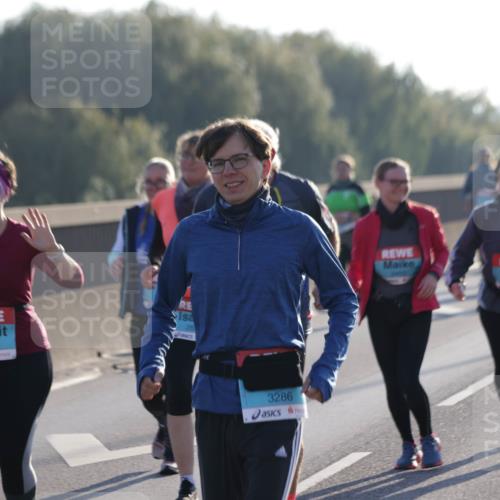 03.10.2025 - Köhlbrandbrückenlauf Jannik Wohlers http://msf.ph/oto/9066385 03.10.2025 09:27:24 Position 3 3284, 3286 meine-sportfotos.de