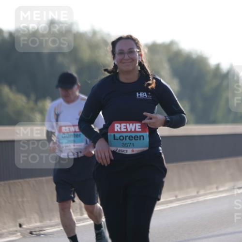 03.10.2025 - Köhlbrandbrückenlauf Jannik Wohlers http://msf.ph/oto/9066558 03.10.2025 09:27:38 Position 3 2425, 3571 meine-sportfotos.de