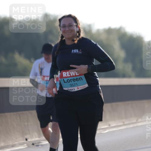 03.10.2025 - Köhlbrandbrückenlauf Jannik Wohlers http://msf.ph/oto/9066576 03.10.2025 09:27:38 Position 3 3571 meine-sportfotos.de