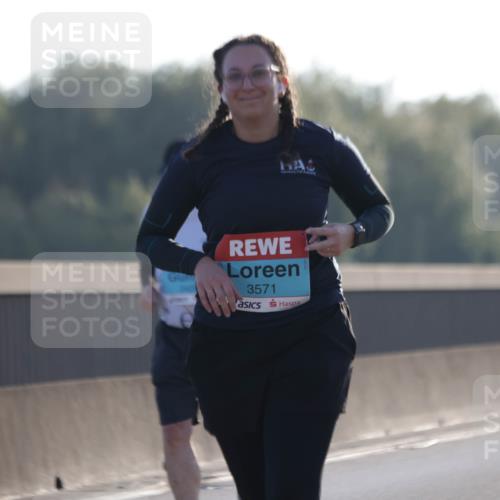 03.10.2025 - Köhlbrandbrückenlauf Jannik Wohlers http://msf.ph/oto/9066602 03.10.2025 09:27:39 Position 3 3571 meine-sportfotos.de