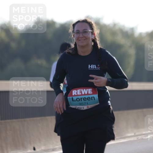 03.10.2025 - Köhlbrandbrückenlauf Jannik Wohlers http://msf.ph/oto/9066606 03.10.2025 09:27:39 Position 3 3571 meine-sportfotos.de