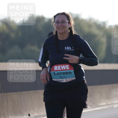 03.10.2025 - Köhlbrandbrückenlauf Jannik Wohlers http://msf.ph/oto/9066609 03.10.2025 09:27:39 Position 3 3571 meine-sportfotos.de