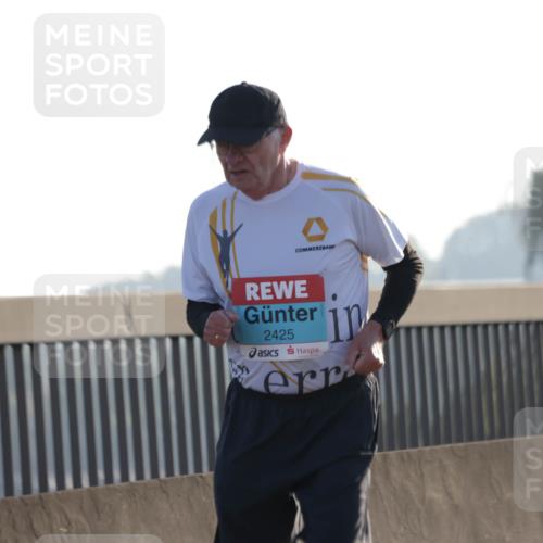 03.10.2025 - Köhlbrandbrückenlauf Jannik Wohlers http://msf.ph/oto/9066630 03.10.2025 09:27:42 Position 3 2425 meine-sportfotos.de