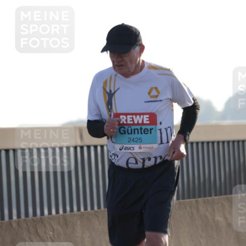 03.10.2025 - Köhlbrandbrückenlauf Jannik Wohlers http://msf.ph/oto/9066638 03.10.2025 09:27:42 Position 3 2425 meine-sportfotos.de