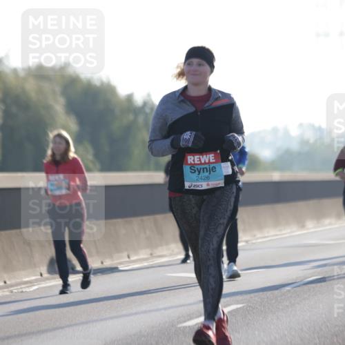 03.10.2025 - Köhlbrandbrückenlauf Jannik Wohlers http://msf.ph/oto/9066650 03.10.2025 09:27:47 Position 3 2426 meine-sportfotos.de