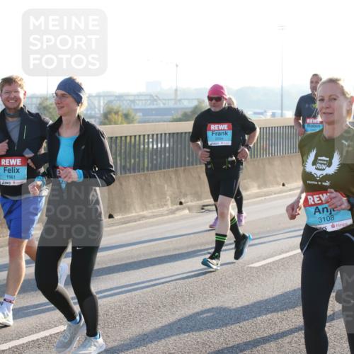 03.10.2025 - Köhlbrandbrückenlauf Lena Gebhardt http://msf.ph/oto/9066663 03.10.2025 09:23:15 Position 1 1561, 2094, 3108, 24 meine-sportfotos.de