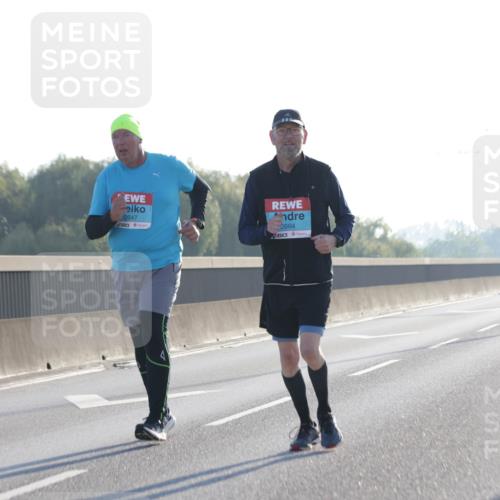 03.10.2025 - Köhlbrandbrückenlauf Jannik Wohlers http://msf.ph/oto/9066734 03.10.2025 09:28:00 Position 3 2647, 2664 meine-sportfotos.de