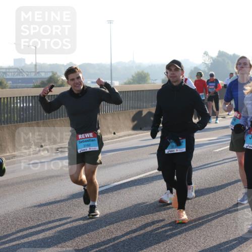 03.10.2025 - Köhlbrandbrückenlauf Lena Gebhardt http://msf.ph/oto/9066761 03.10.2025 09:23:20 Position 1 3162, 3535 meine-sportfotos.de