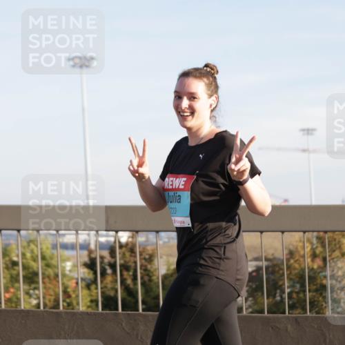 03.10.2025 - Köhlbrandbrückenlauf Jannik Wohlers http://msf.ph/oto/9066797 03.10.2025 09:28:05 Position 3 723 meine-sportfotos.de