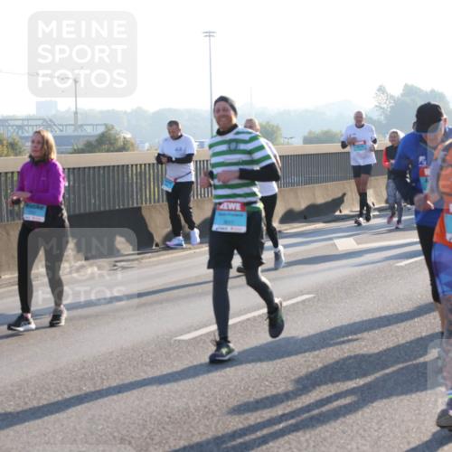 03.10.2025 - Köhlbrandbrückenlauf Lena Gebhardt http://msf.ph/oto/9066954 03.10.2025 09:23:28 Position 1 1348 meine-sportfotos.de