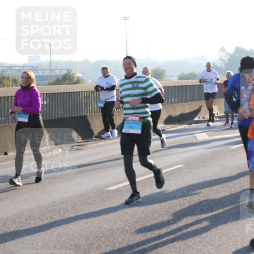 03.10.2025 - Köhlbrandbrückenlauf Lena Gebhardt http://msf.ph/oto/9066958 03.10.2025 09:23:28 Position 1 1340 meine-sportfotos.de