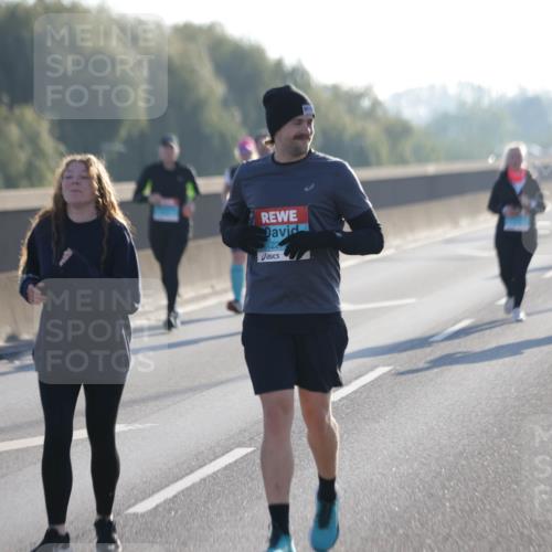 03.10.2025 - Köhlbrandbrückenlauf Jannik Wohlers http://msf.ph/oto/9066982 03.10.2025 09:28:52 Position 3 22 meine-sportfotos.de