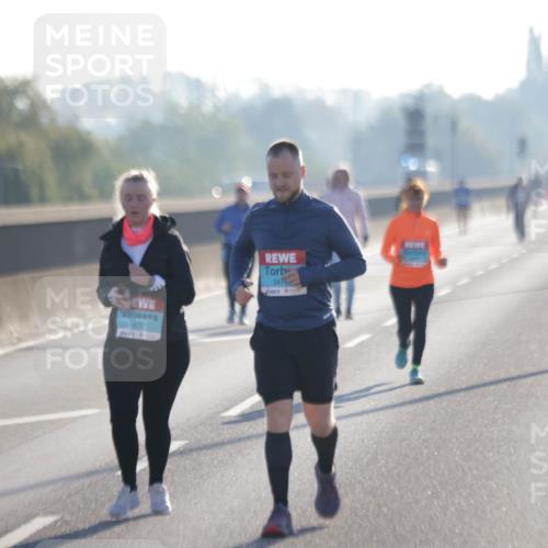 03.10.2025 - Köhlbrandbrückenlauf Jannik Wohlers http://msf.ph/oto/9067017 03.10.2025 09:28:55 Position 3 3477, 347 meine-sportfotos.de